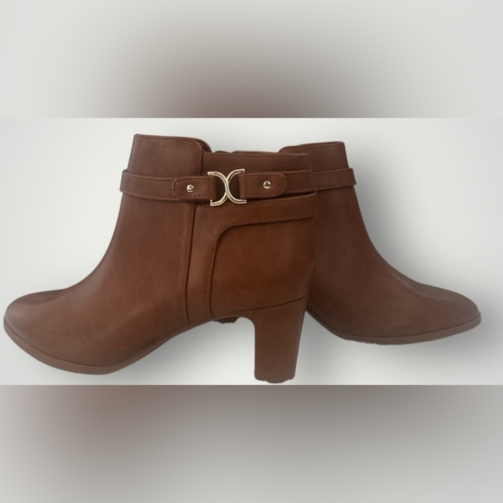 CHARTER CLUB Womens Brown Comfort Almond Toe Block Heel Zip-Up Booties Size 8 - Picture 3 of 5